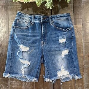 Risen Los Angeles High Rise Distressed Bermuda Shorts Medium RDS1313